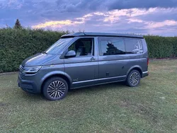 Grau Gebraucht 2022 VW T6.1 California Van | 62.990 € (Teuer)
