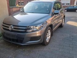 Grau Gebraucht 2014 VW Tiguan SUV | 8.750 € (Fairer Preis)