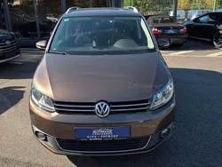 Braun Gebraucht 2013 VW Touran Life Van / Kleinbus | 6.600 € (Fairer Preis)