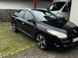 Schwarz Gebraucht 2011 Renault Mégane GrandTour Bose Edition Kombi | 3.300 € (Fairer Preis)