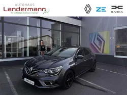 Titaniumgrau metall Gebraucht 2019 Renault Mégane IV Bose Edition Limousine | 16.990 € (Fairer Preis)