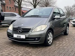 Mountaingrau met. Gebraucht 2010 Mercedes A180 Limousine | 2.300 € (Superpreis)