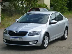 Silber Gebraucht 2013 Skoda Octavia Limousine | 7.470 € (Guter Preis)