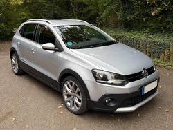 Silber Gebraucht 2014 VW Polo Cross Kleinwagen | 9.000 € (Fairer Preis)