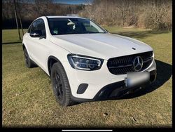Weiß Gebraucht 2019 Mercedes GLC220 SUV | 37.500 € (Etwas zu teuer)