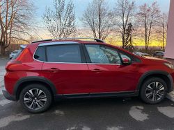 Rot Gebraucht 2016 Peugeot 2008 SUV | 11.500 € (Fairer Preis)