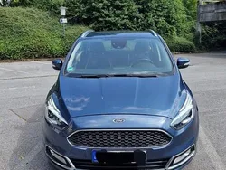 Blau Gebraucht 2019 Ford S-MAX Vignale Van / Kleinbus | 23.000 € (Fairer Preis)