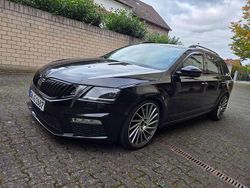 Schwarz Gebraucht 2017 Skoda Octavia RS Kombi | 17.400 €