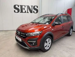 Terrakottabraun Gebraucht 2022 Dacia Jogger Essentiel Van / Kleinbus | 15.950 € (Superpreis)