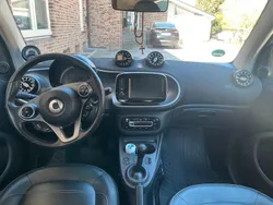 Weiß Gebraucht 2016 Smart ForTwo Coupé Prime Kleinwagen | 8.700 € (Fairer Preis)