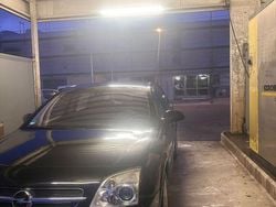 Schwarz Gebraucht 2005 Opel Vectra Limousine | 1.200 € (Guter Preis)