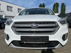 Weiß Gebraucht 2018 Ford Kuga Titanium SUV | 15.950 € (Fairer Preis)