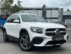 Polarweiss Gebraucht 2021 Mercedes GLB200 AMG line SUV | 32.990 € (Fairer Preis)