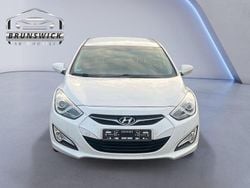 Weiß Gebraucht 2012 Hyundai i40 Style Limousine | 5.600 € (Fairer Preis)