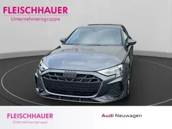 Daytonagrau perleffekt Neu 2024 Audi A3 Sportback S-Line Kombi | 42.990 € (Teuer)