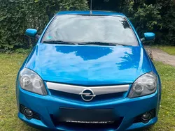 Blau Gebraucht 2005 Opel Tigra Cabrio | 999 € (Superpreis)