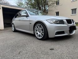 Silber Gebraucht 2006 BMW 325 M Sport Limousine | 10.450 €
