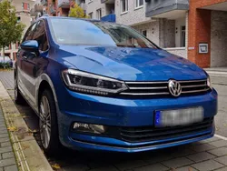 Blau Gebraucht 2017 VW Touran Van / Kleinbus | 19.500 € (Guter Preis)