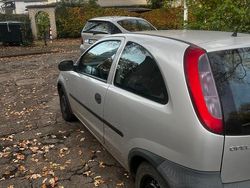 Silber Gebraucht 2001 Opel Corsa Kleinwagen | 650 € (Fairer Preis)