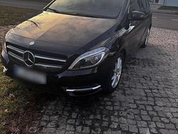 Schwarz Gebraucht 2013 Mercedes 220 Style Limousine | 8.790 € (Superpreis)