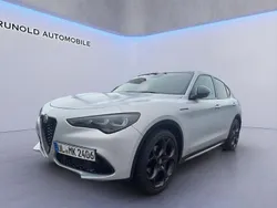 Grau Gebraucht 2023 Alfa Romeo Stelvio Competizione SUV | 36.900 € (Etwas zu teuer)