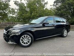 Schwarz Gebraucht 2020 Mercedes C180 Kombi | 14.900 € (Guter Preis)