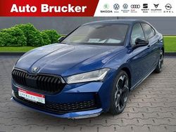 Blau Neu 2025 Skoda Superb SportLine Limousine | 63.080 €