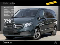 Grün Gebraucht 2022 Mercedes V220 Van / Kleinbus | 43.890 € (Superpreis)