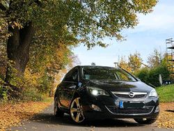 Schwarz Gebraucht 2013 Opel Astra Sport Limousine | 6.597 €