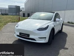 Weiß Gebraucht 2022 Tesla Model Y SUV | 38.900 € (Fairer Preis)