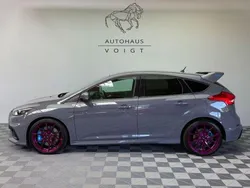 Slategrau Gebraucht 2019 Ford Focus RS Limousine | 30.500 € (Guter Preis)