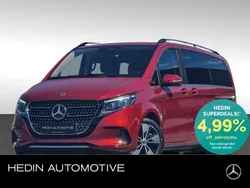 Rot Gebraucht 2025 Mercedes V250 Avantgarde Van / Kleinbus | 75.922 €