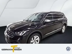 Schwarz Gebraucht 2024 VW Tiguan Allspace Life SUV | 33.499 € (Guter Preis)