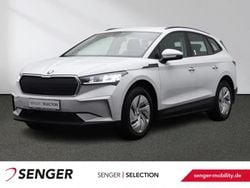 Moon weiss perleffekt Gebraucht 2023 Skoda Enyaq iV Loft SUV | 22.480 € (Guter Preis)