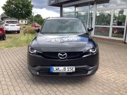 Jet black Gebraucht 2023 Mazda MX30 Makoto SUV | 29.490 € (Fairer Preis)