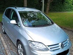 Grau Gebraucht 2008 VW Golf Plus Edition Van / Kleinbus | 6.300 € (Etwas zu teuer)