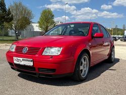 Rot Gebraucht 2002 VW Bora Comfortline Limousine | 1.000 € (Guter Preis)