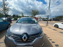 Grau Gebraucht 2018 Renault Espace Van / Kleinbus | 13.490 €