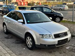 Grau Gebraucht 2001 Audi A4 Limousine | 1.990 € (Fairer Preis)