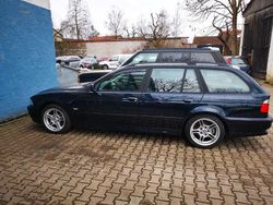 Blau Gebraucht 2001 BMW 525 Exclusive Kombi | 5.800 € (Etwas zu teuer)