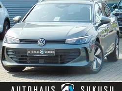 Grau Gebraucht 2024 VW Passat Kombi | 28.990 € (Fairer Preis)