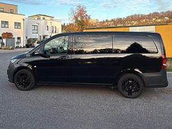 Schwarz Gebraucht 2016 Mercedes Vito Kombi | 15.000 €