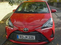 Rot Gebraucht 2020 Toyota Yaris Limousine | 11.750 € (Fairer Preis)