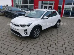 Schneeweiss (ud) Neu 2024 Kia Stonic Vision SUV | 23.990 € (Etwas zu teuer)