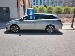 Grau Gebraucht 2016 Toyota Auris Kombi | 10.800 € (Fairer Preis)