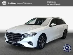 Weiß Gebraucht 2024 Mercedes E300 Premium Kombi | 59.800 € (Teuer)