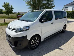 Weiß Gebraucht 2018 Citroën Jumpy Van / Kleinbus | 15.900 €