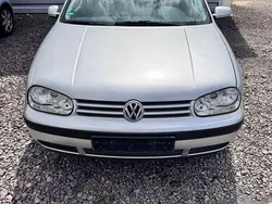 Grau Gebraucht 2000 VW Golf IV Basis Limousine | 1.400 € (Etwas zu teuer)
