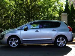 Silber Gebraucht 2010 Peugeot 3008 Platinum Limousine | 8.490 € (Teuer)