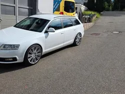 Weiß Gebraucht 2011 Audi A6 Ambiente Kombi | 8.800 €